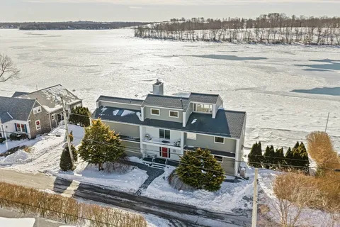 $2,999,995 | 141 Edgewater Road, Hull, MA 02045