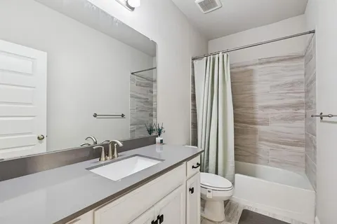 $520,000 | 4130 Mountain Laurel Drive, Hickory Creek, TX 75065