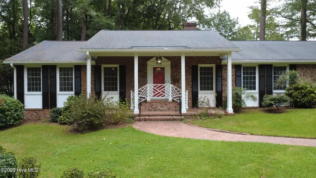 $264,900 | 904 School Drive, Williamston, NC 27892