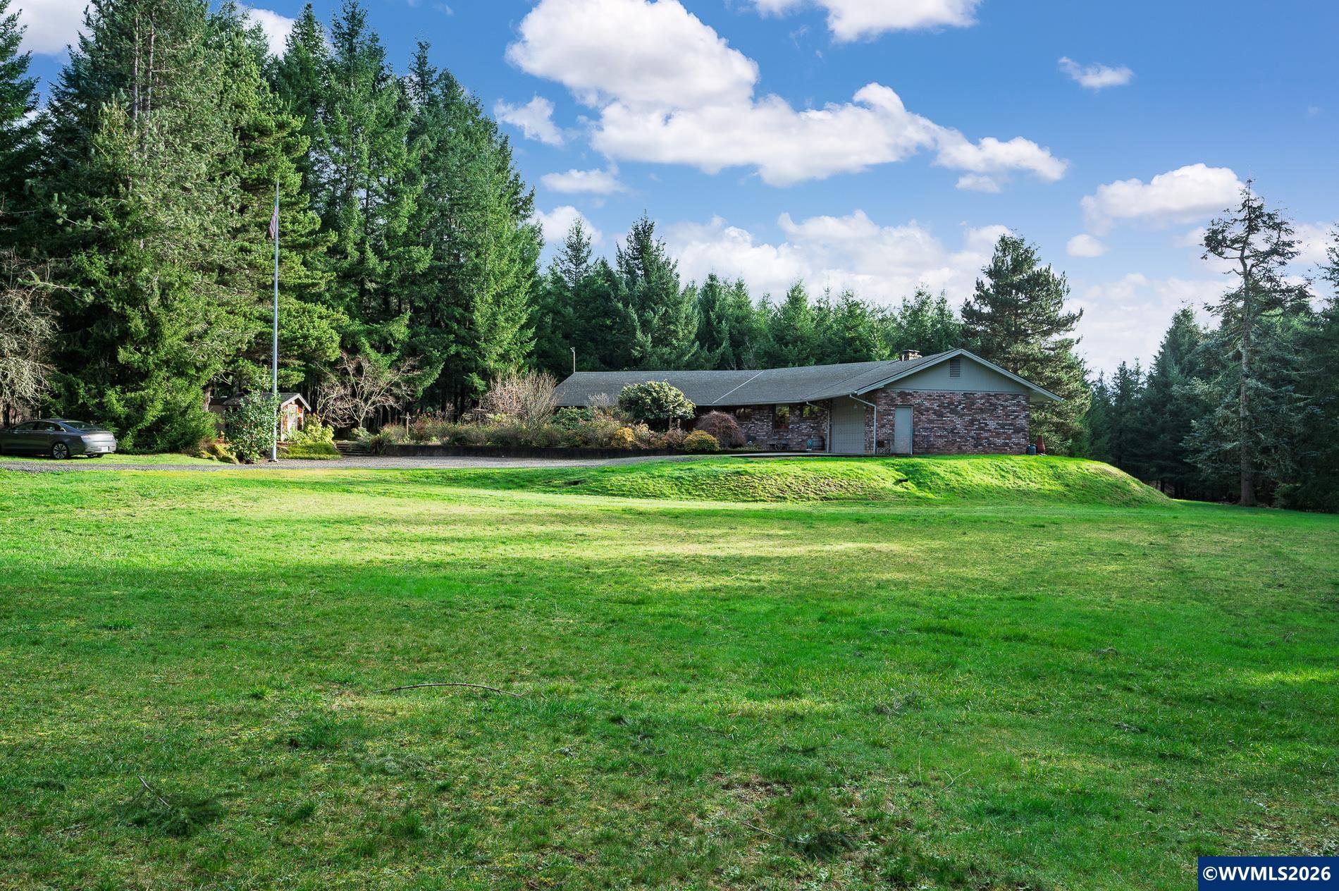 27572 South Kinzy Road Estacada, OR 97023 - Photo 49 of 50 a view of a volley ball court