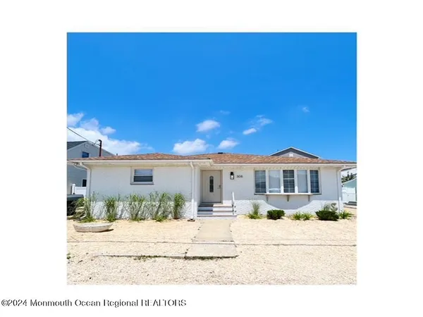 a view of a house with a swimming pool