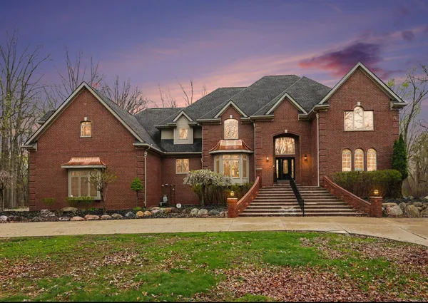 $10,000 | 6986 Montgomery Drive, Utica, MI 48316