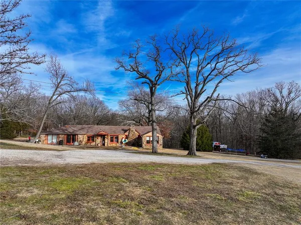 $249,900 | 3890 Northeast 60 Road, Osceola, MO 64776