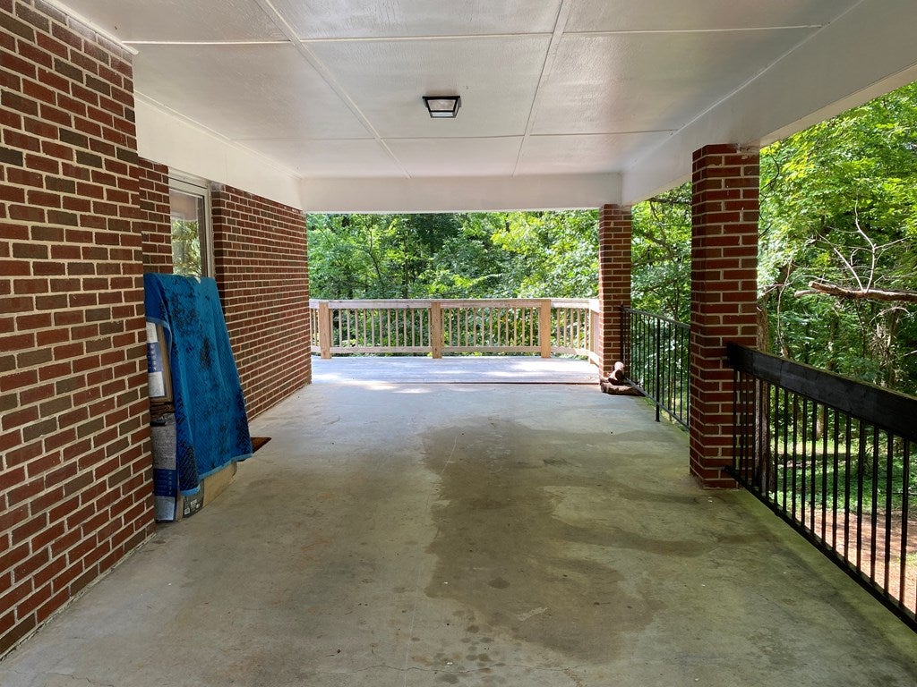 226 Evergreen Road Clarksville, VA 23927 - Photo 4 of 21 Gallery Image 4