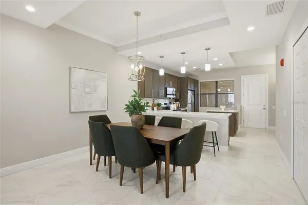 $379,900 | 16300 County Road 455, Unit 714, Montverde, FL 34756