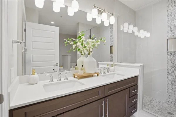 $379,900 | 16300 County Road 455, Unit 714, Montverde, FL 34756