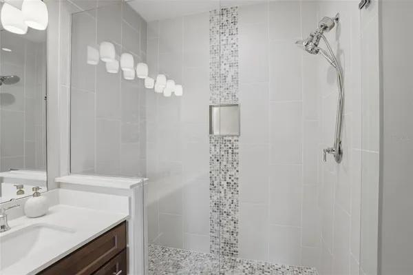 $379,900 | 16300 County Road 455, Unit 714, Montverde, FL 34756