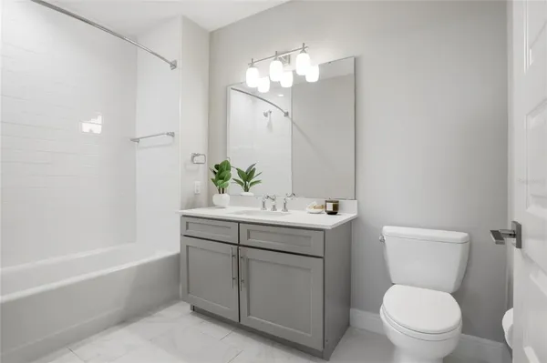 $379,900 | 16300 County Road 455, Unit 714, Montverde, FL 34756