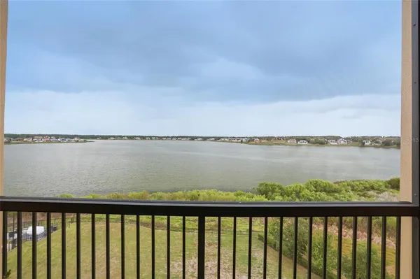 $379,900 | 16300 County Road 455, Unit 714, Montverde, FL 34756