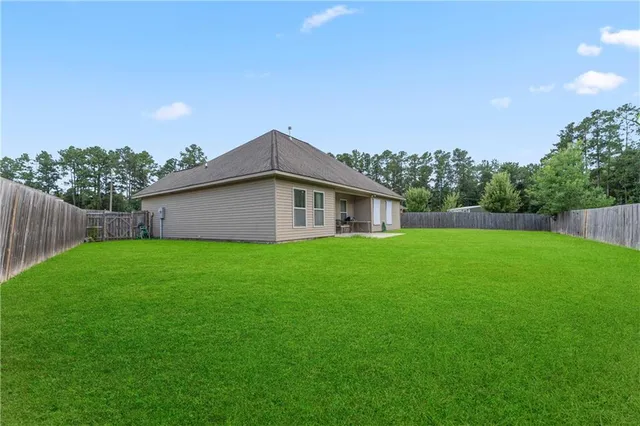$250,000 | 1104 East Creek Court, Covington, LA 70435