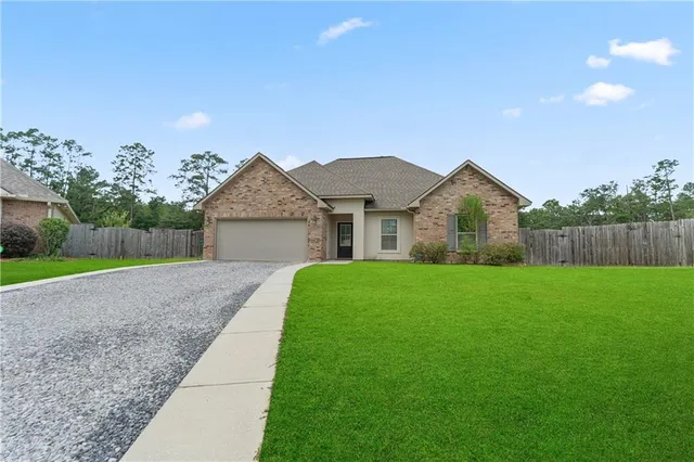 $250,000 | 1104 East Creek Court, Covington, LA 70435