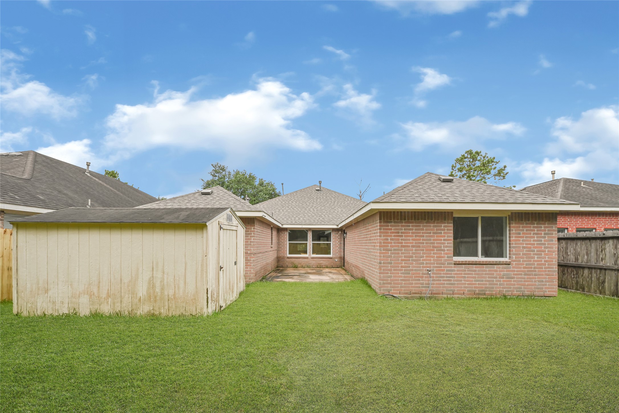 5505 Savannah Woods Lane Rosharon, TX 77583 - Photo 3 of 25