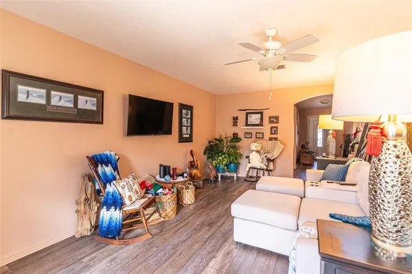 $274,990 | 414 Miles Boulevard, Dundee, FL 33838