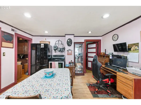 $720,000 | 5320 Royal Avenue, Eugene, OR 97402