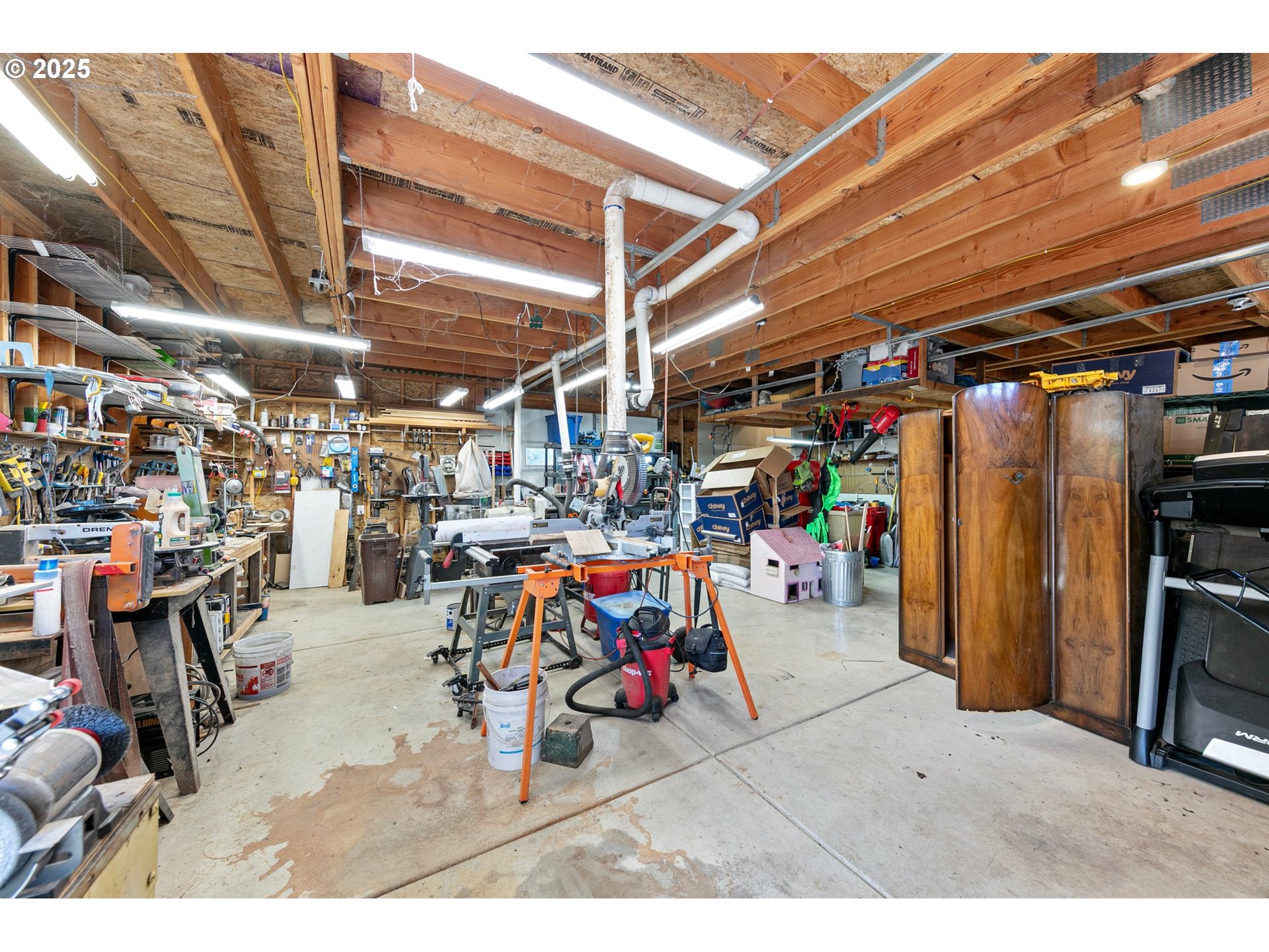 5320 Royal Avenue Eugene, OR 97402 - Photo 26 of 43