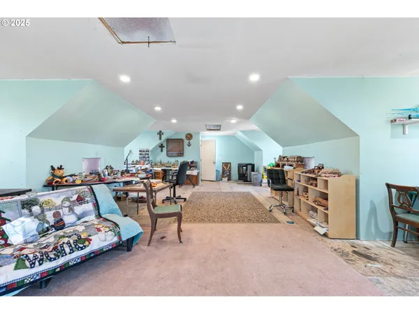 $720,000 | 5320 Royal Avenue, Eugene, OR 97402