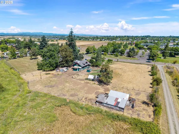 $720,000 | 5320 Royal Avenue, Eugene, OR 97402