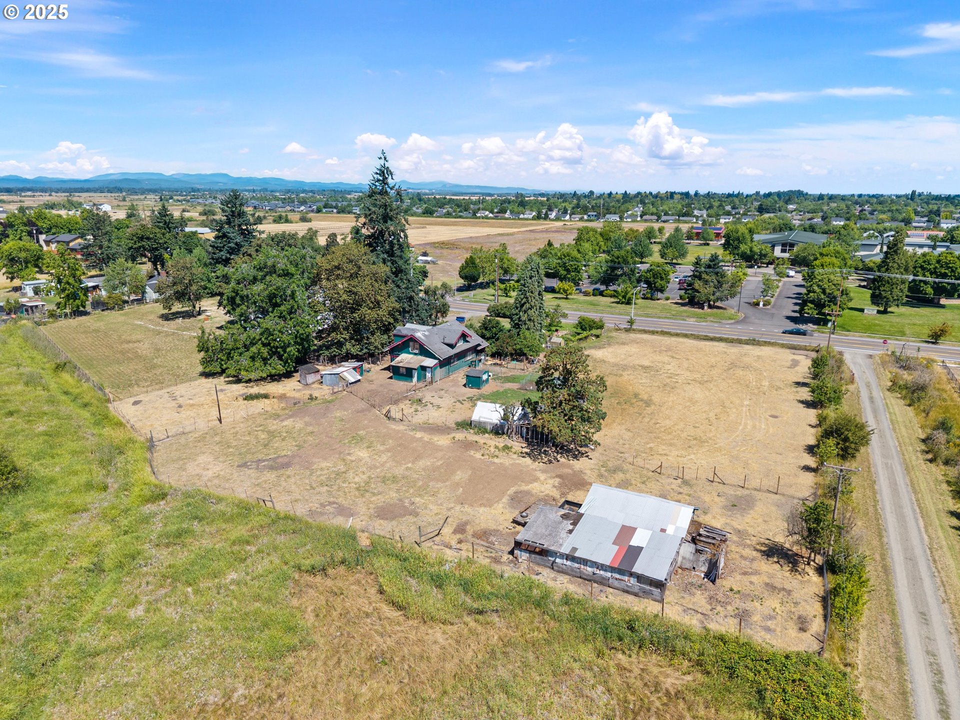 5320 Royal Avenue Eugene, OR 97402 - Photo 39 of 43