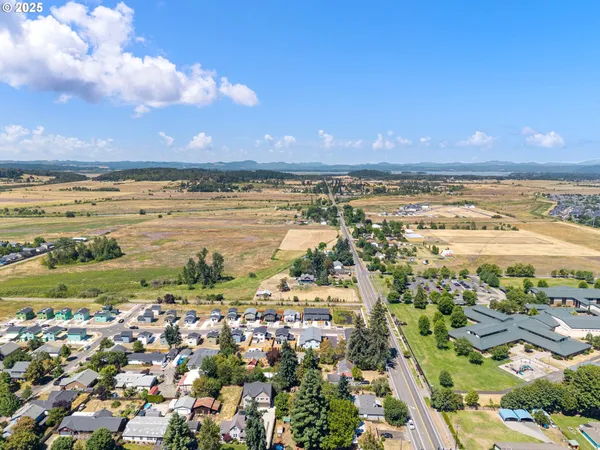 $720,000 | 5320 Royal Avenue, Eugene, OR 97402