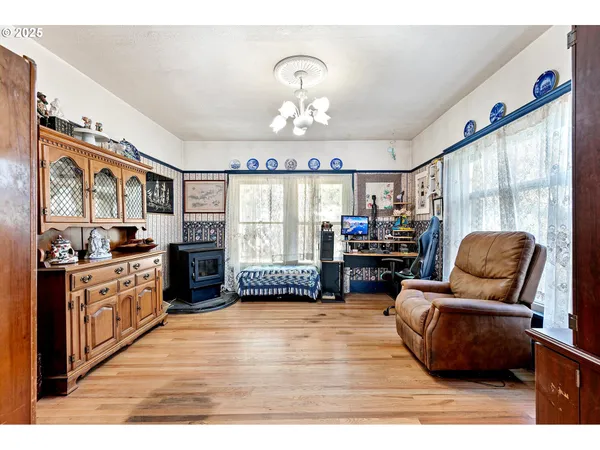$720,000 | 5320 Royal Avenue, Eugene, OR 97402
