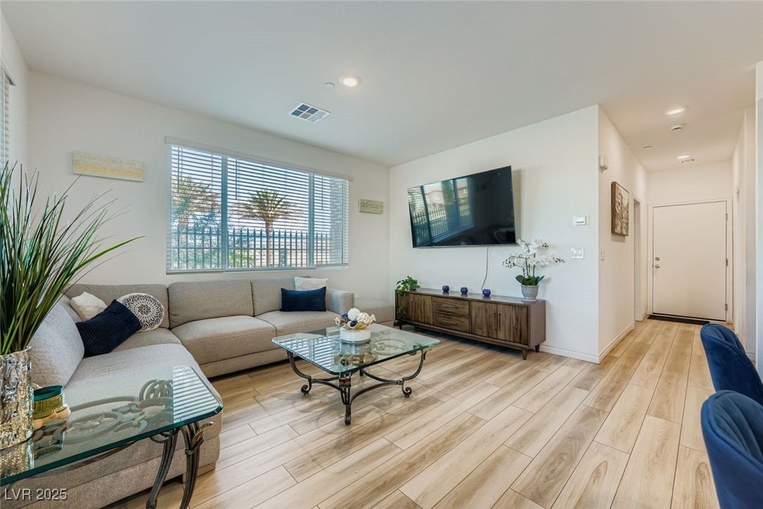 1023 Presley Ridge Street Henderson, NV 89002 - Photo 4 of 17