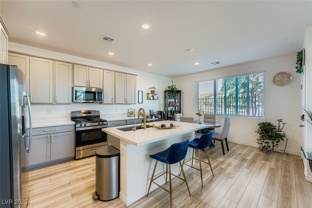 1023 Presley Ridge Street Henderson, NV 89002 - Photo 5 of 17