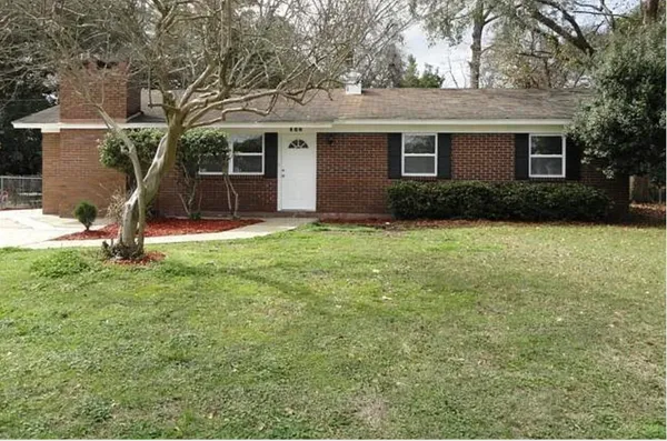 $1,800 | 806 Essex Drive, Tallahassee, FL 32304