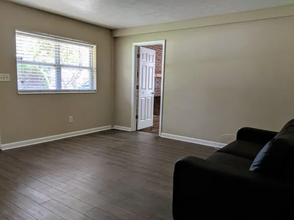 $1,700 | 806 Essex Drive, Tallahassee, FL 32304