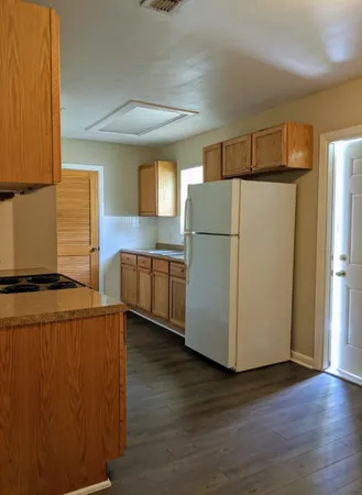 $1,800 | 806 Essex Drive, Tallahassee, FL 32304