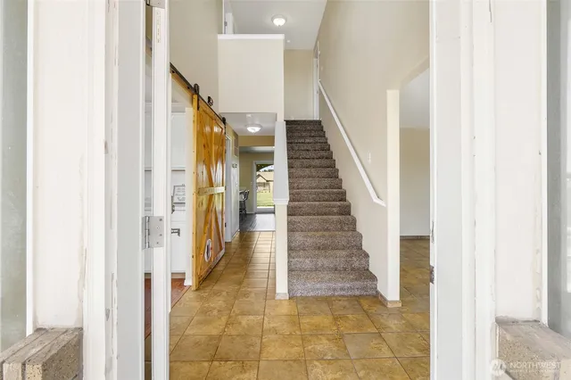 a view of an entryway