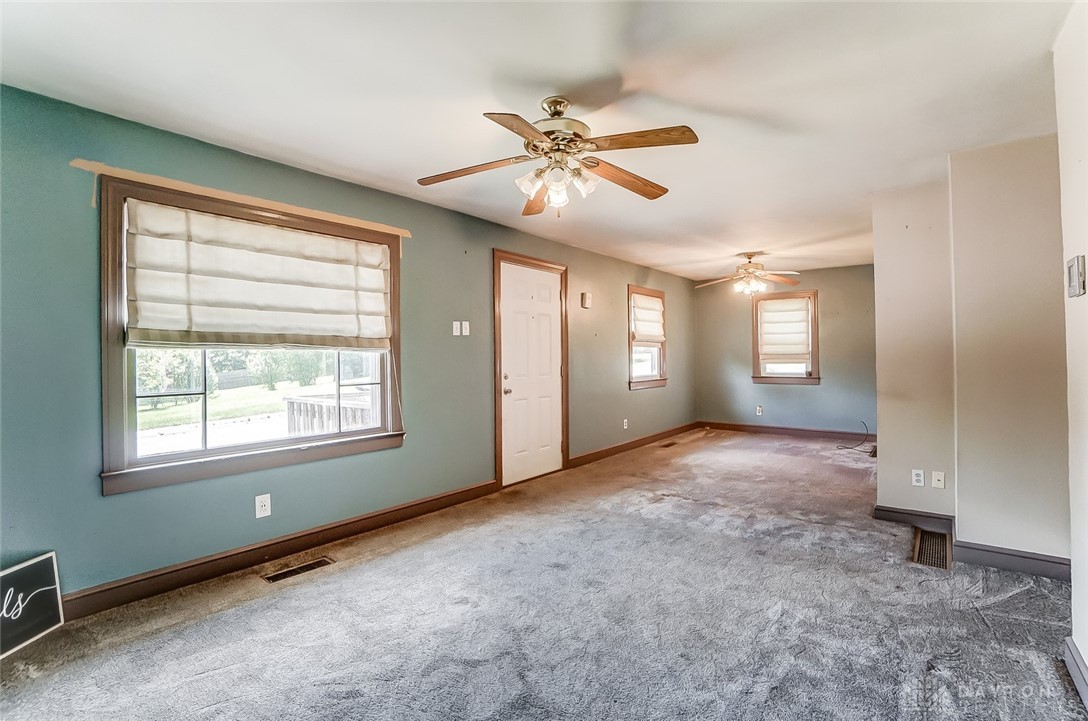 264 Franklin Road Waynesville, OH 45068 - Photo 3 of 31 Gallery Image 3