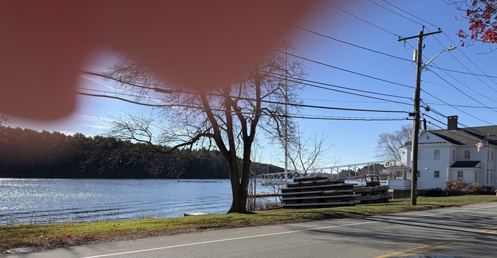 3 Laurel Place Amesbury, MA 01913 - Photo 7 of 14 a view of a city street