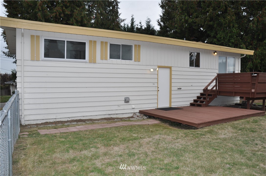 2310 Dayton Avenue Northeast Renton, WA 98056 - Photo 14 of 20 Gallery Image 14