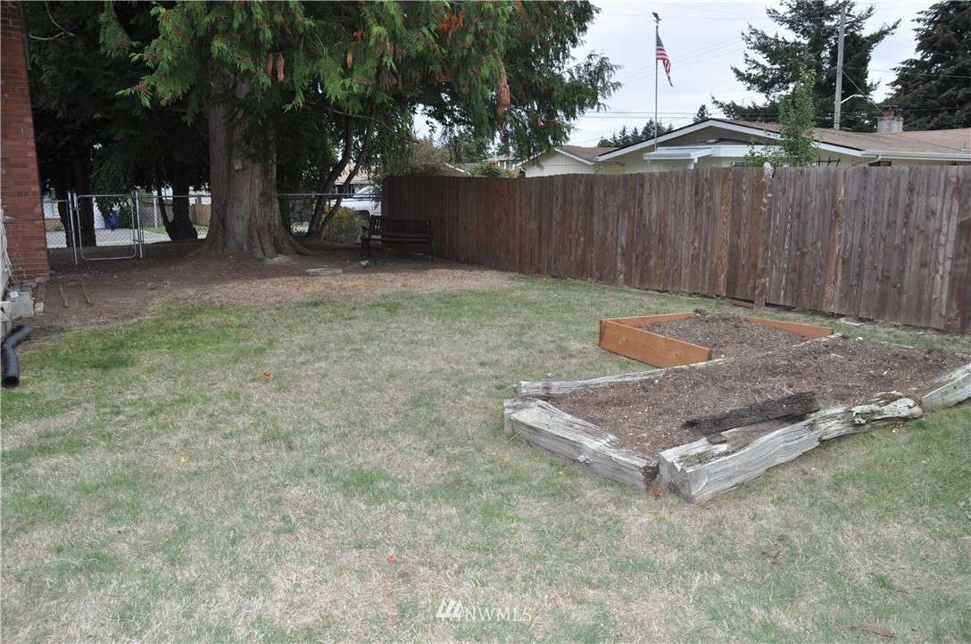 2310 Dayton Avenue Northeast Renton, WA 98056 - Photo 16 of 20 Gallery Image 16