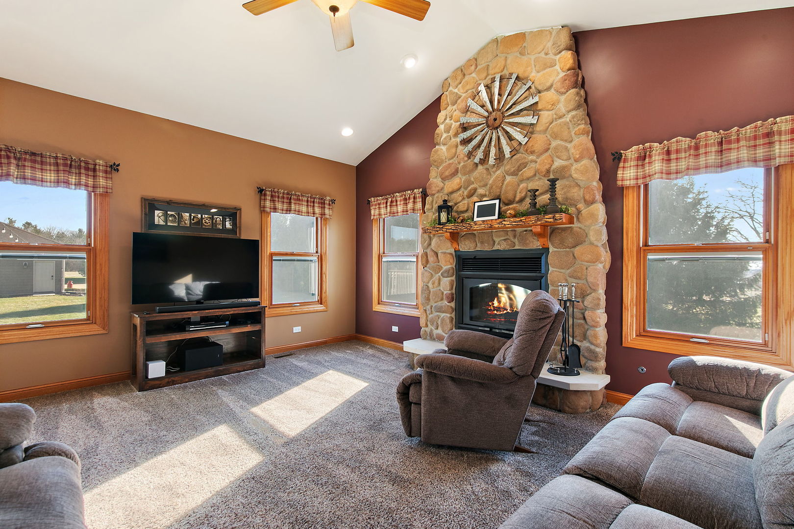 22011 Pringle Drive Marengo, IL 60152 - Photo 15 of 49