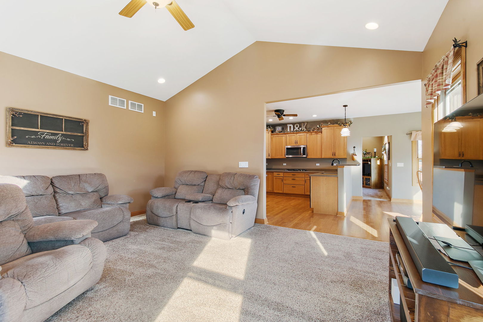 22011 Pringle Drive Marengo, IL 60152 - Photo 16 of 49