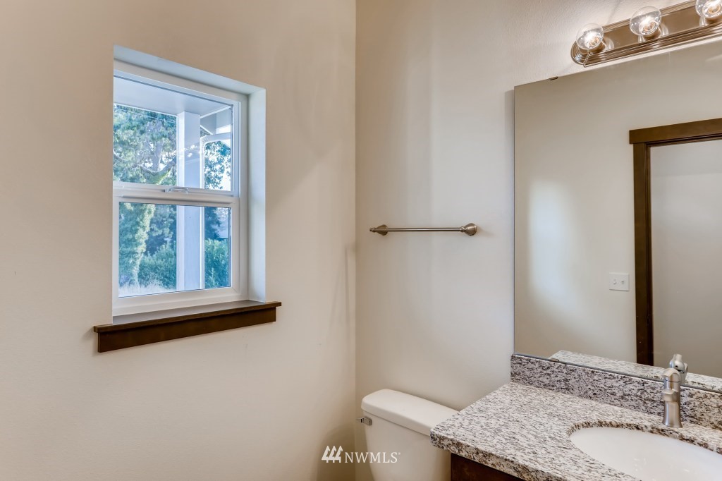 710 Southwest 126th Street Seattle, WA 98146 - Photo 11 of 37 Gallery Image 11