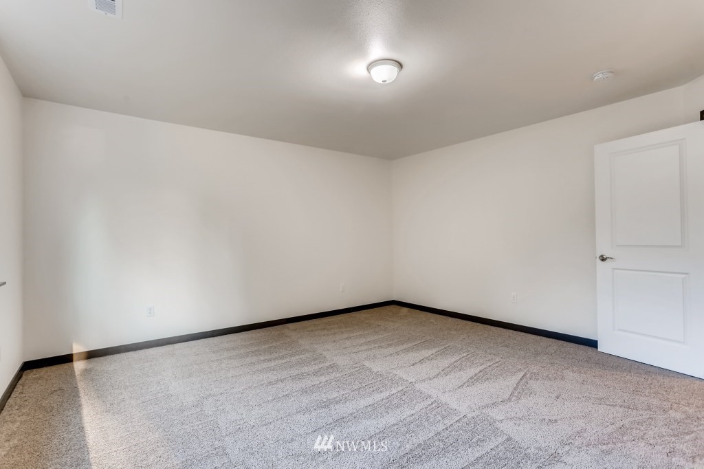 710 Southwest 126th Street Seattle, WA 98146 - Photo 15 of 37 Gallery Image 15