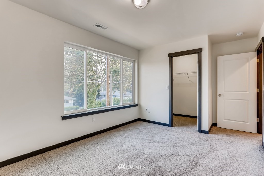 710 Southwest 126th Street Seattle, WA 98146 - Photo 20 of 37 Gallery Image 20