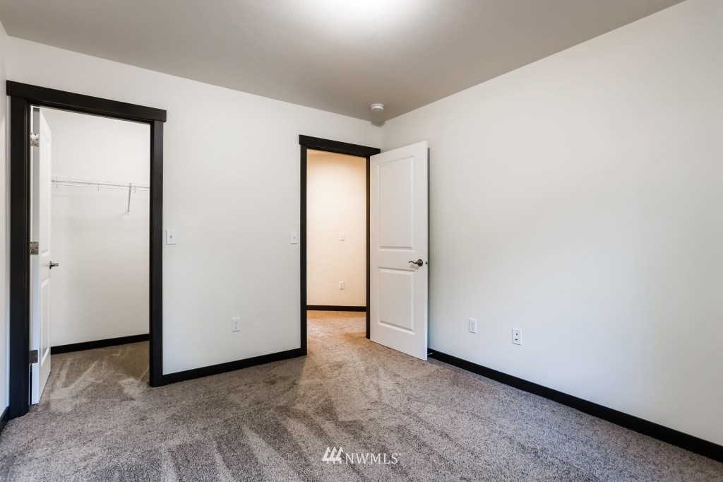 710 Southwest 126th Street Seattle, WA 98146 - Photo 28 of 37 Gallery Image 28