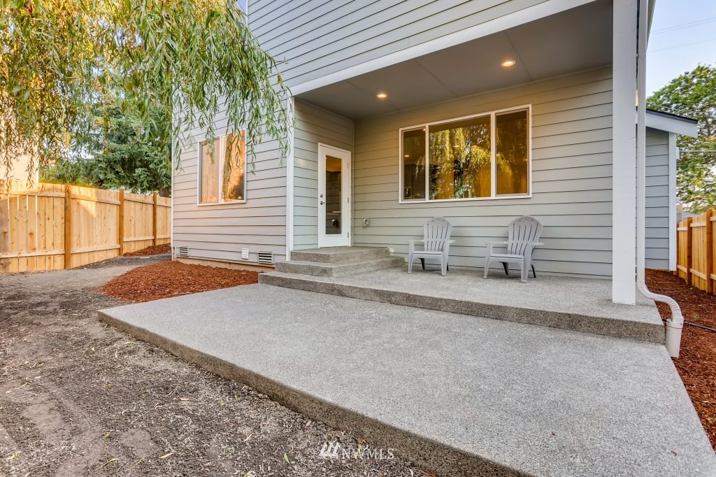 710 Southwest 126th Street Seattle, WA 98146 - Photo 34 of 37 Gallery Image 34