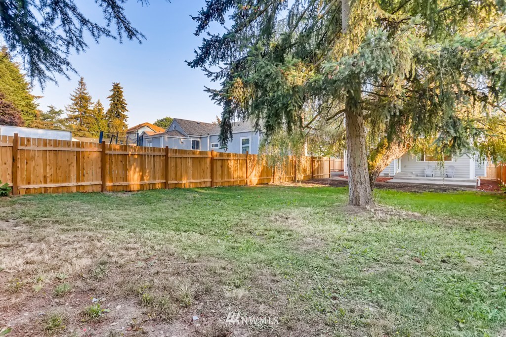710 Southwest 126th Street Seattle, WA 98146 - Photo 36 of 37 Gallery Image 36