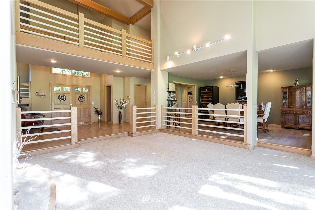 5520 Canvasback Road Blaine, WA 98230 - Photo 6 of 31 a view of a hallway with seating area