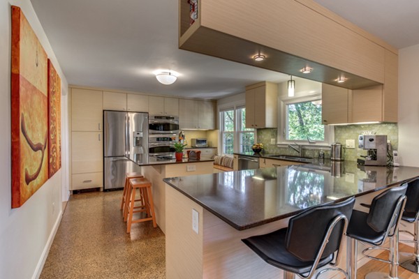 33 Aletha Road Needham, MA 02492 - Photo 5 of 22