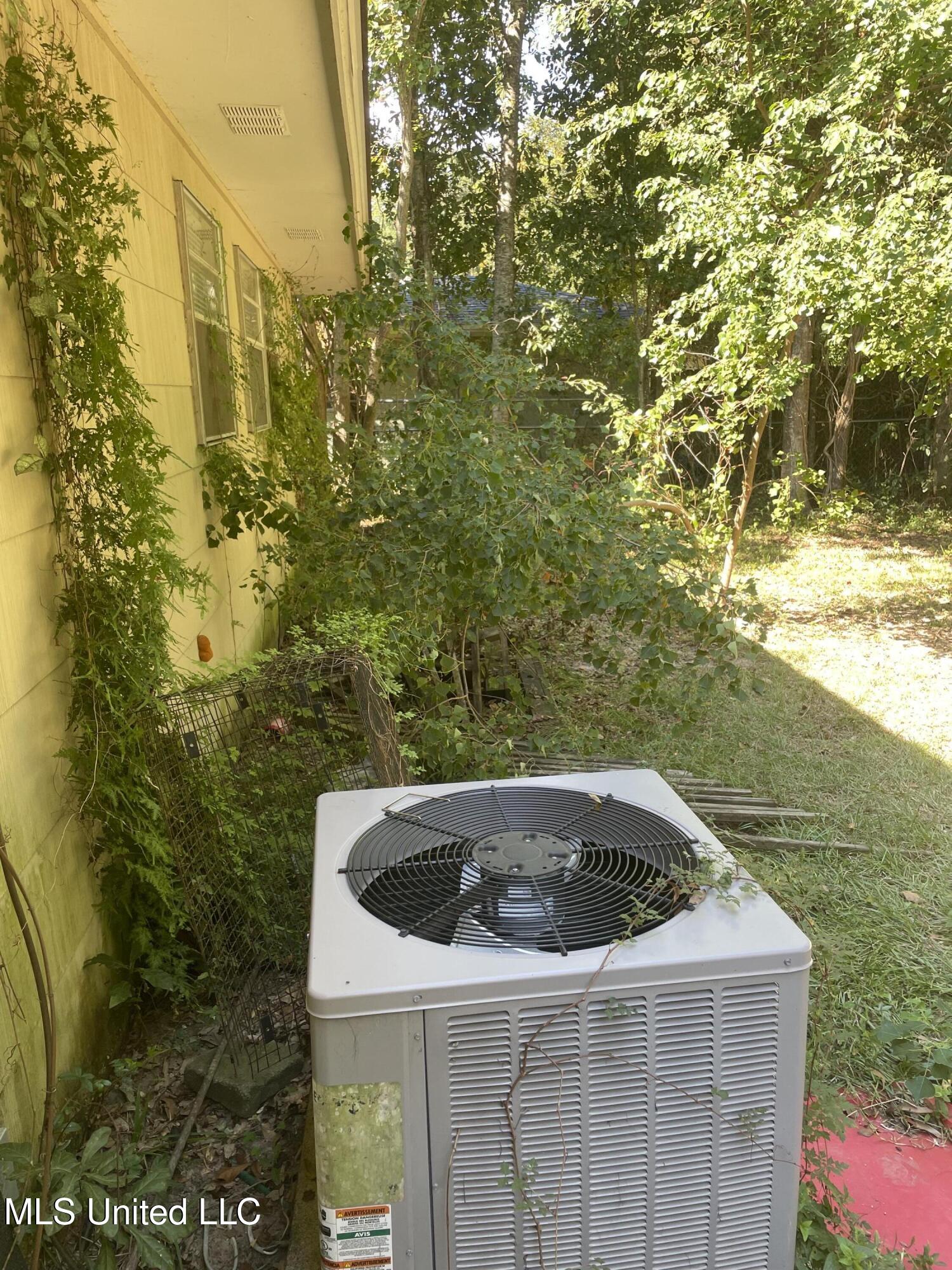 105 North Ida Lane Long Beach, MS 39560 - Photo 12 of 15 IMG_8147