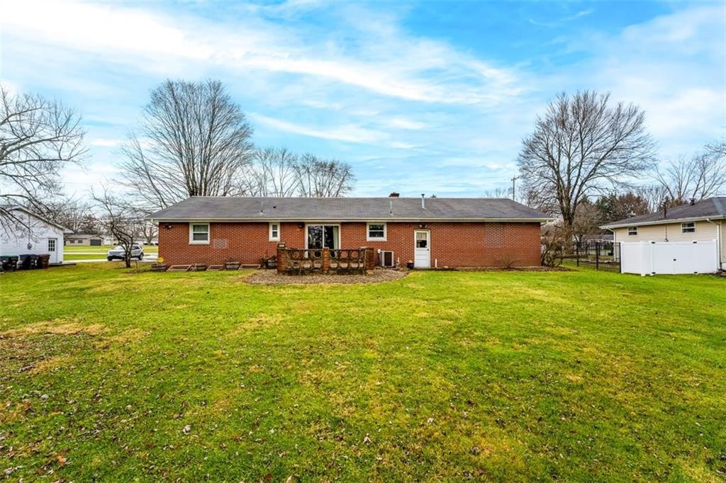 3775 Morefield Road Hermitage, PA 16148 - Photo 16 of 21 Gallery Image 16