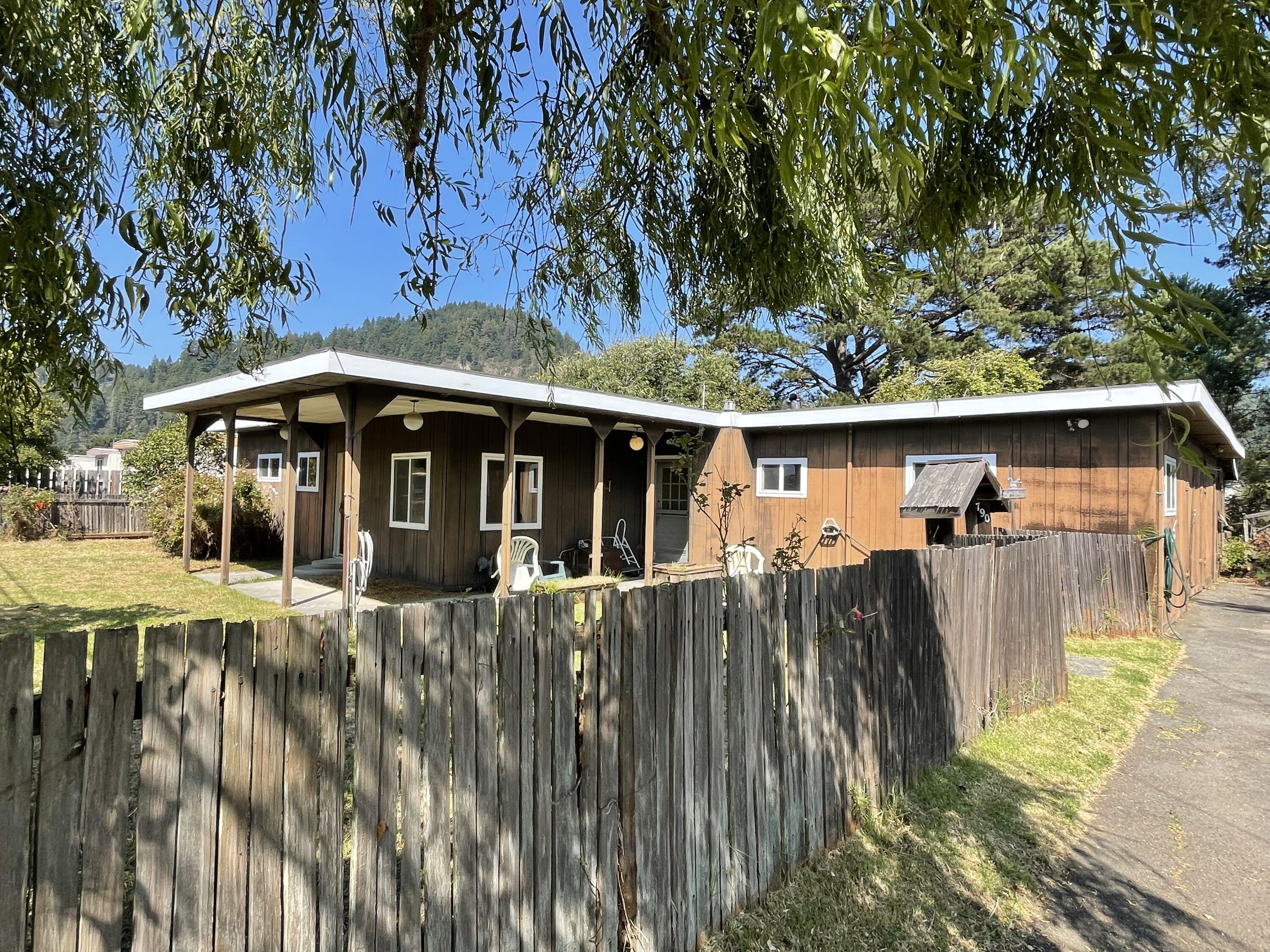790 Ireland Street Rio Dell, CA 95562 - Photo 3 of 23