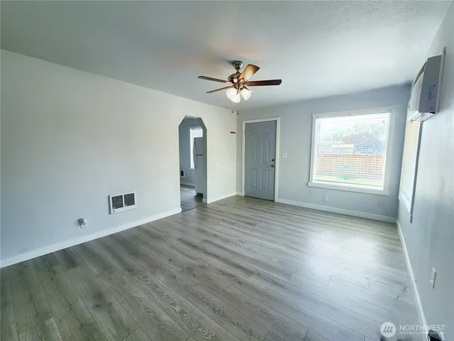 $225,000 | 3021 West Peninsula Drive, Moses Lake, WA 98837