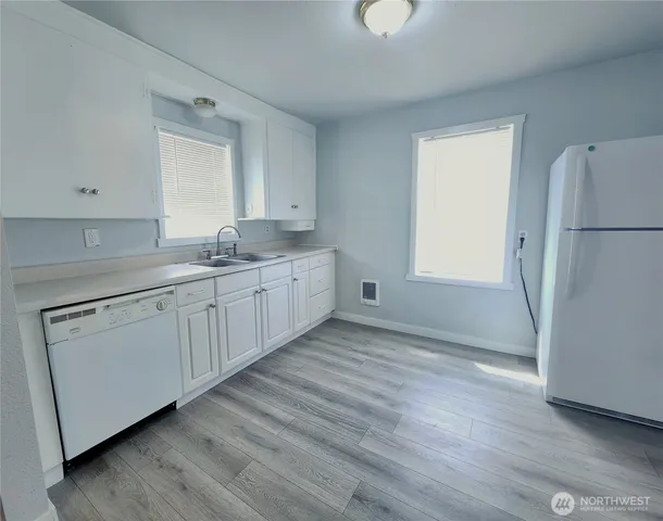 $225,000 | 3021 West Peninsula Drive, Moses Lake, WA 98837