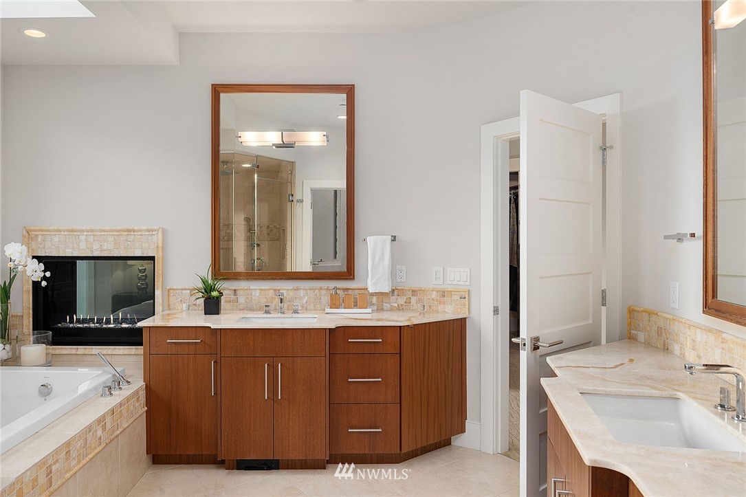 8400 Ridge Road Medina, WA 98039 - Photo 14 of 25 Gallery Image 14